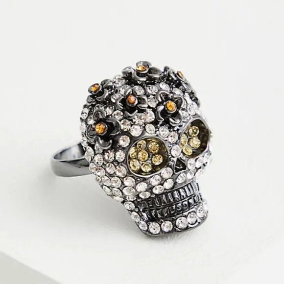 🆕☠️HEMATITE SKULL & RHINESTONE RING☠️ - Picture 1 of 3